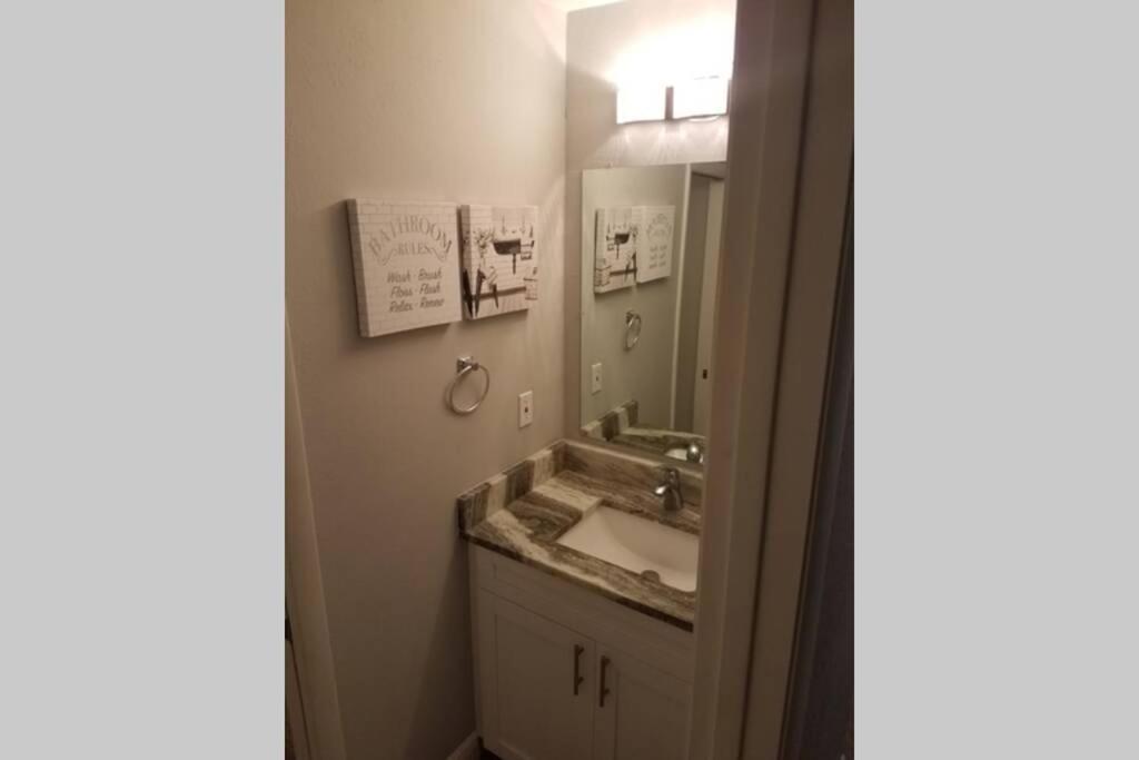 Cozy 3 Bed 2.5 Bath Located Near Busch Gardens Apartamento Tampa Exterior foto